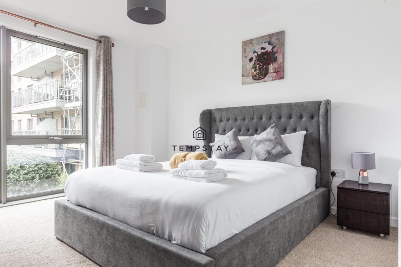 Modern Private Apartment -Balcony-Tube Station London Eksteriør billede